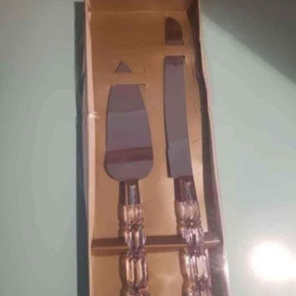 New cake cutter set